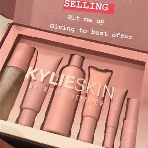 Kylie skin set